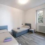 Casa Andrea ג'רה לאריו