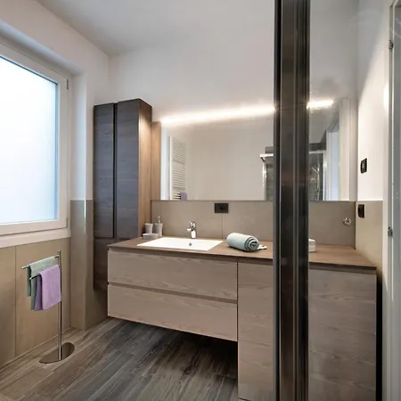 Apartment Casa Andrea Gera Lario